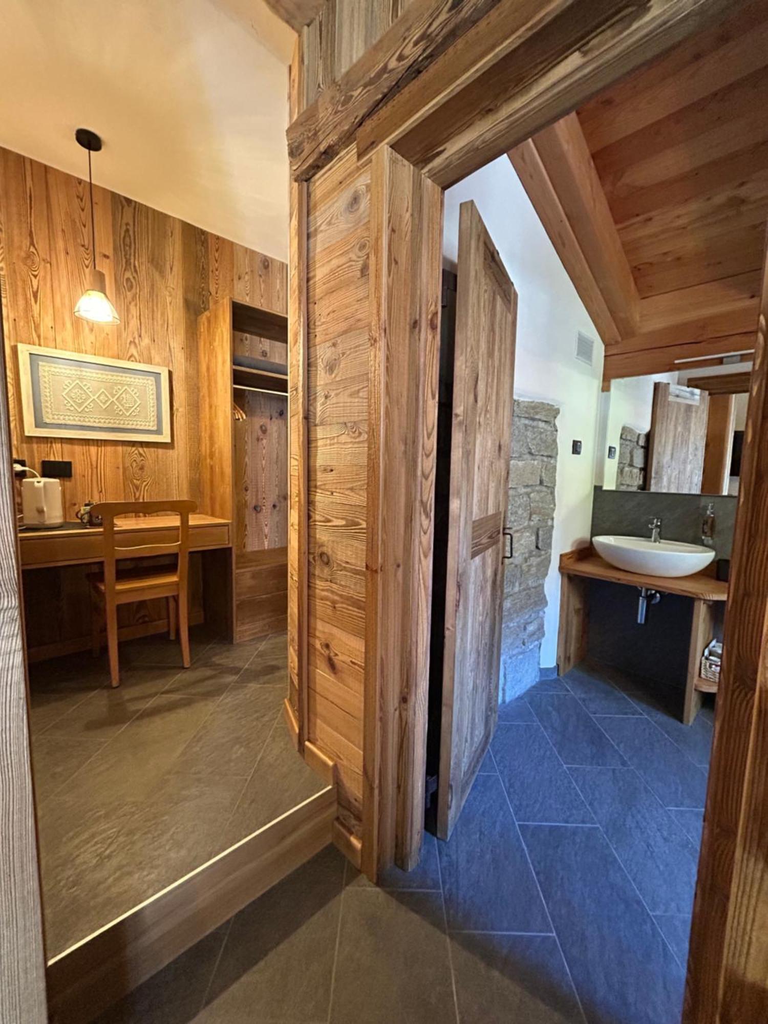 Camere Hostellerie HIBOU - Cogne Exterior foto